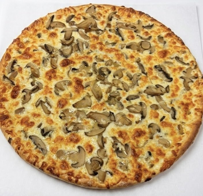 Roasted mushrooms pizza.